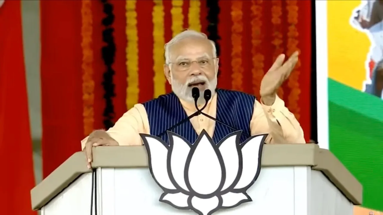 Narendra Modi addressing rally in Telangana