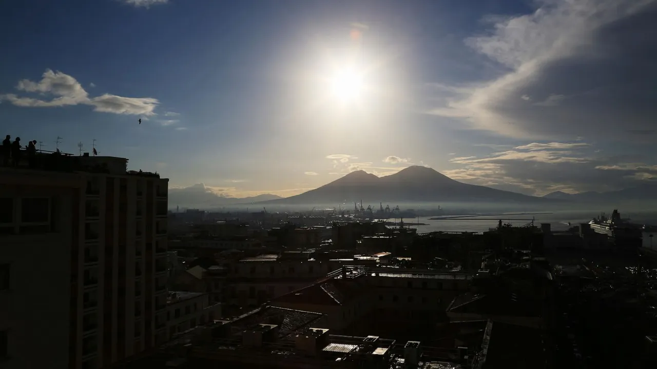 Italy volcano earthqauke.jpg