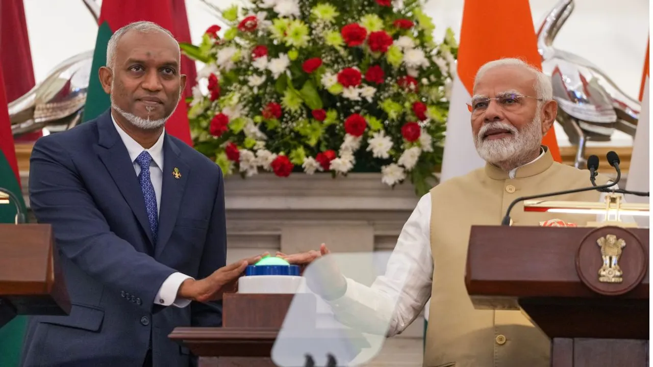Prime Minister Narendra Modi and President of Maldives Mohamed Muizzu virtually inaugurate the new runway at the Hanimaadhoo International Airport, Maldives, during a joint press statement after a meeting, at Hyderabad House, in New Delhi, Monday, Oct. 7, 2024