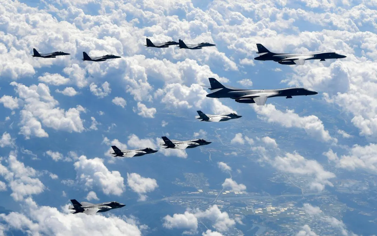 US Supersonic Bomber