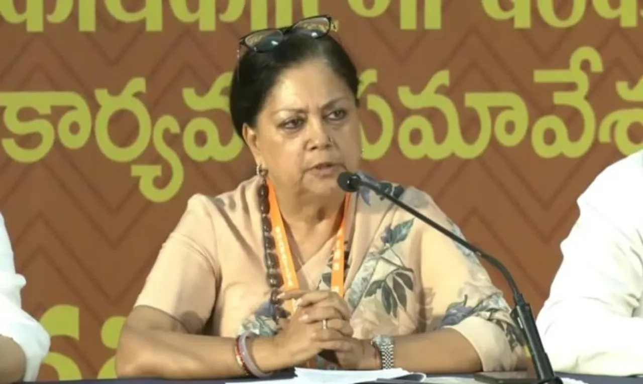 Vasundhara Raje addressing media at BJP national executive meeting in Hyderabad