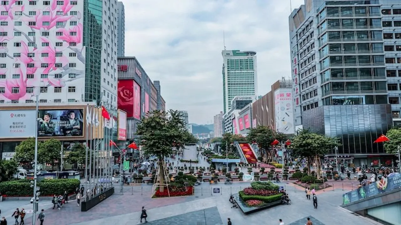 China shuts down world's largest electronic market after COVID spike