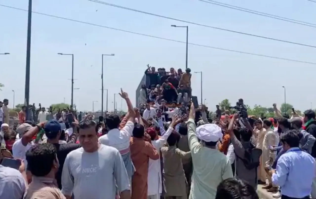 Visuals from Azadi March called by Imran Khan
