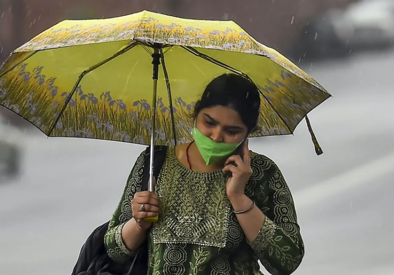 Hailstorm, rain cool Delhi; No heatwave till Sunday