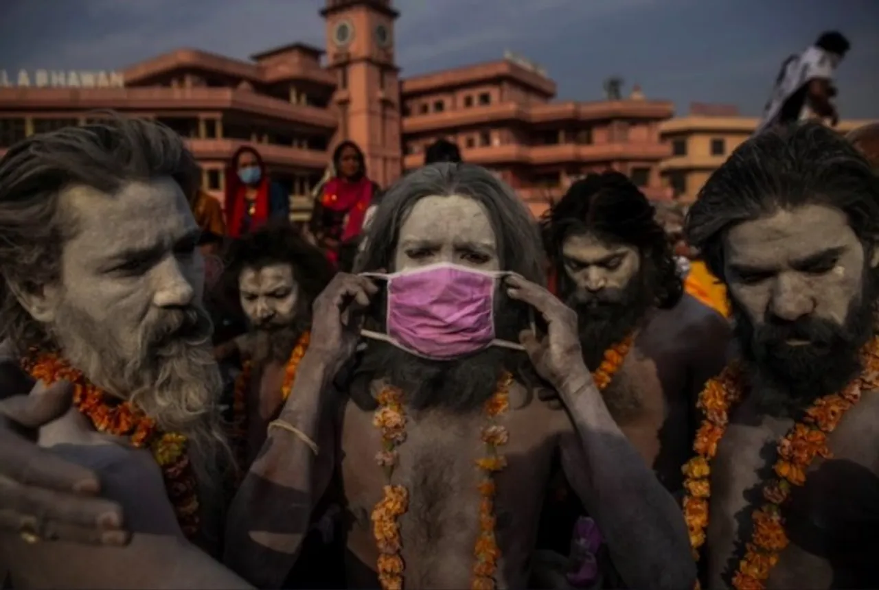Pulitze Prize winning photograph by Slain photojournalist Danish Siddiqui and his colleagues Adnan Abidi, Sanna Irshad Mattoo and Amit Dave from the Reuters