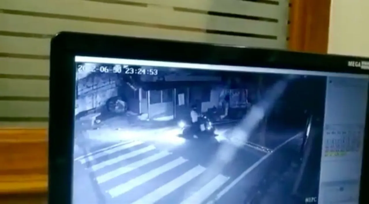 Bomb hurled at CPI (M) headquarters