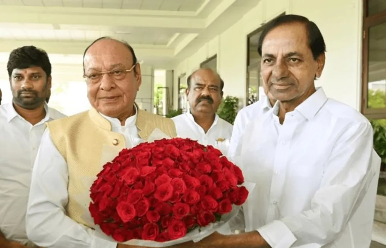 KCR with Shankersinh Vaghela