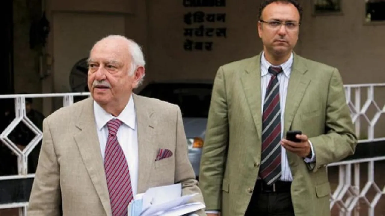 Pallonji Mistry with his son Shapoor Mistry (File photo)