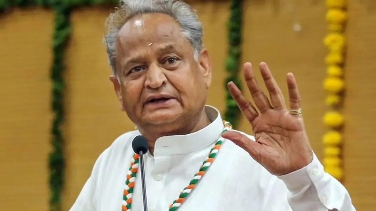 Sonia seeks report on Jaipur rebellion, Ashok Gehlot less likely now to be party president