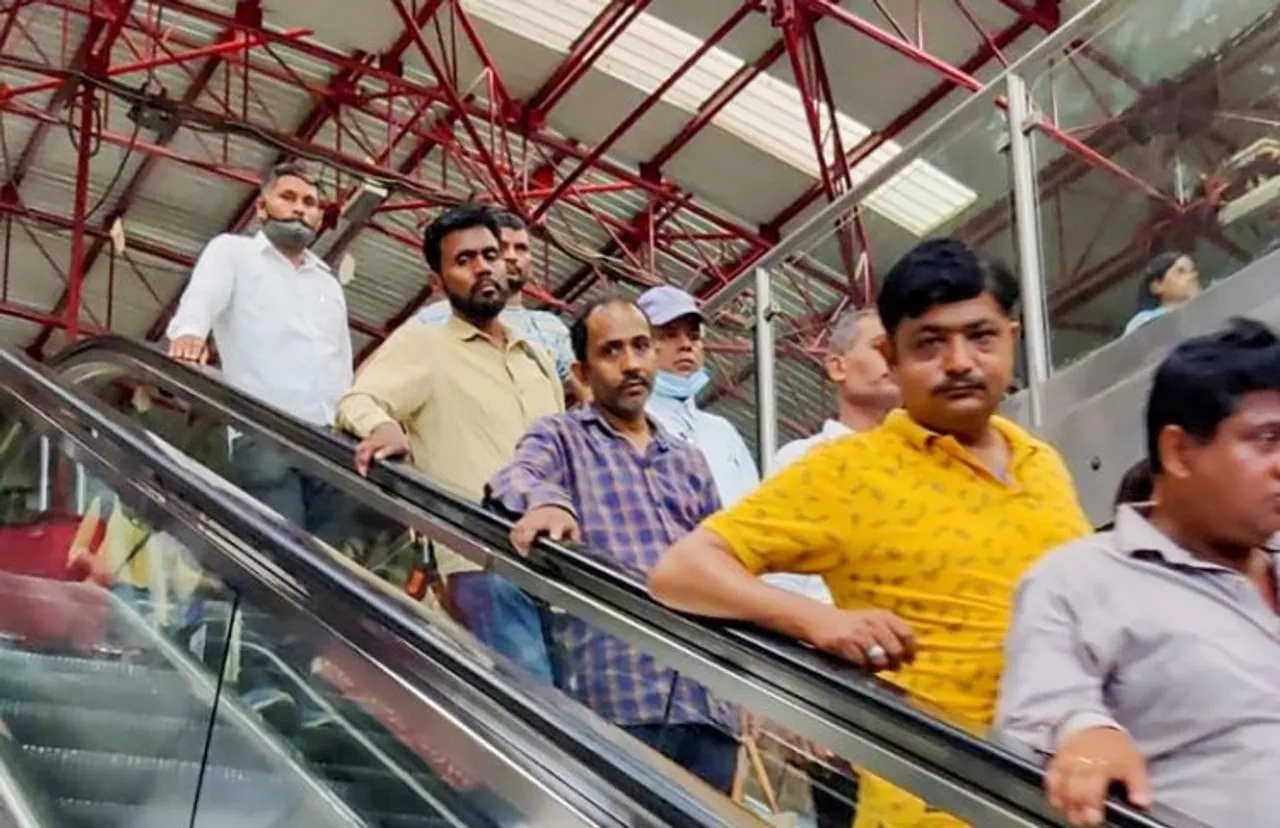 Commuters not wearing face masks seen at the Kashmere Gate Metro Station, in New Delhi