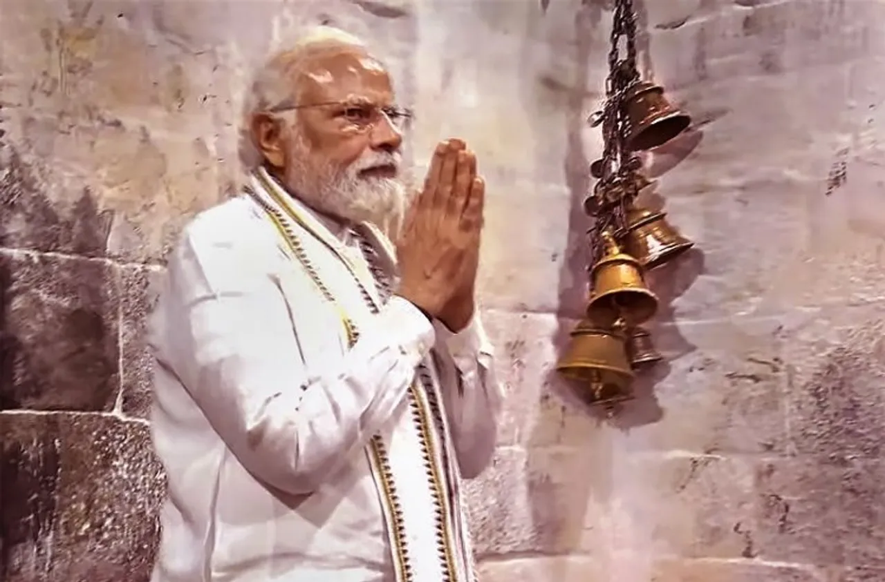 Prime Minister Narendra Modi offers prayers at Baba Baidyanath Dham, in Deoghar