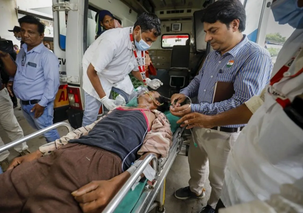 Gujarat hooch death toll rises to 40; 10 people held so far for selling spurious liquor