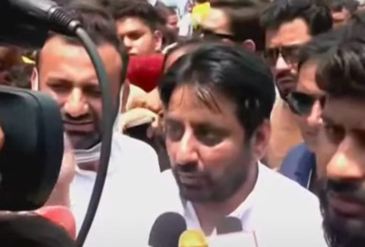 Anti-encroachment drives by Delhi civic bodies spark protest, AAP MLA Amanatullah Khan arrested