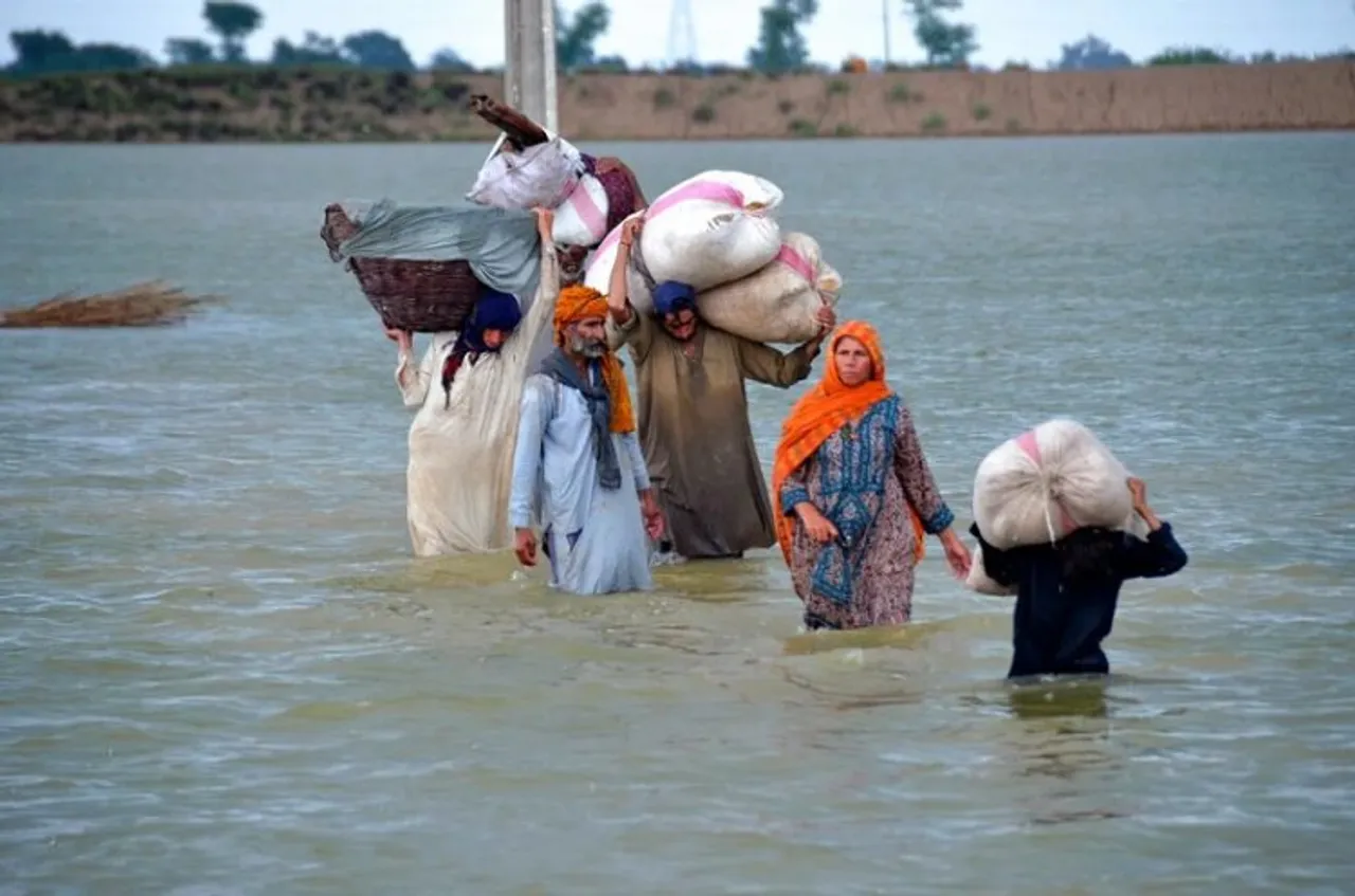 Floods to cause USD 4 billion loss to Pakistan's economy: Report