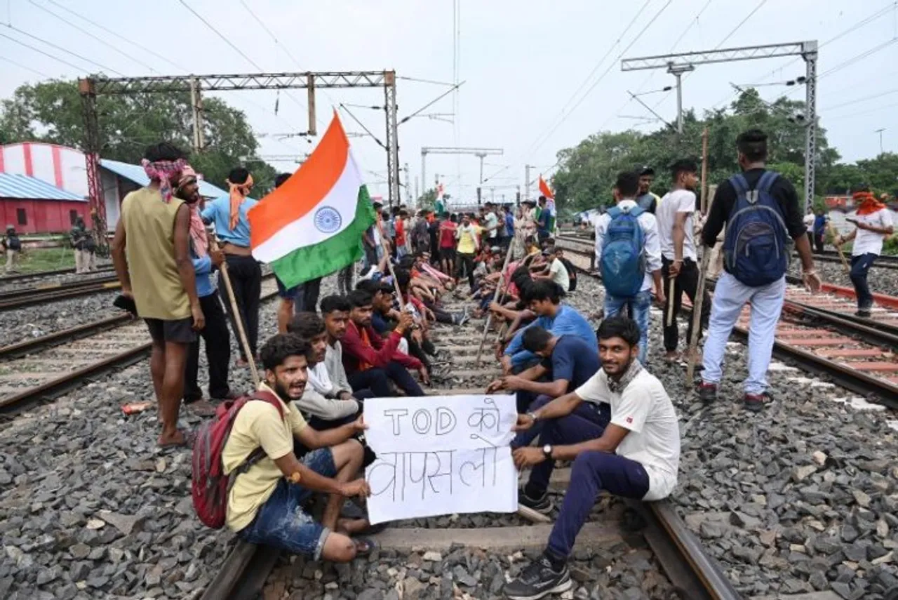 Protest against Agnipath recruitment scheme launched by Union government