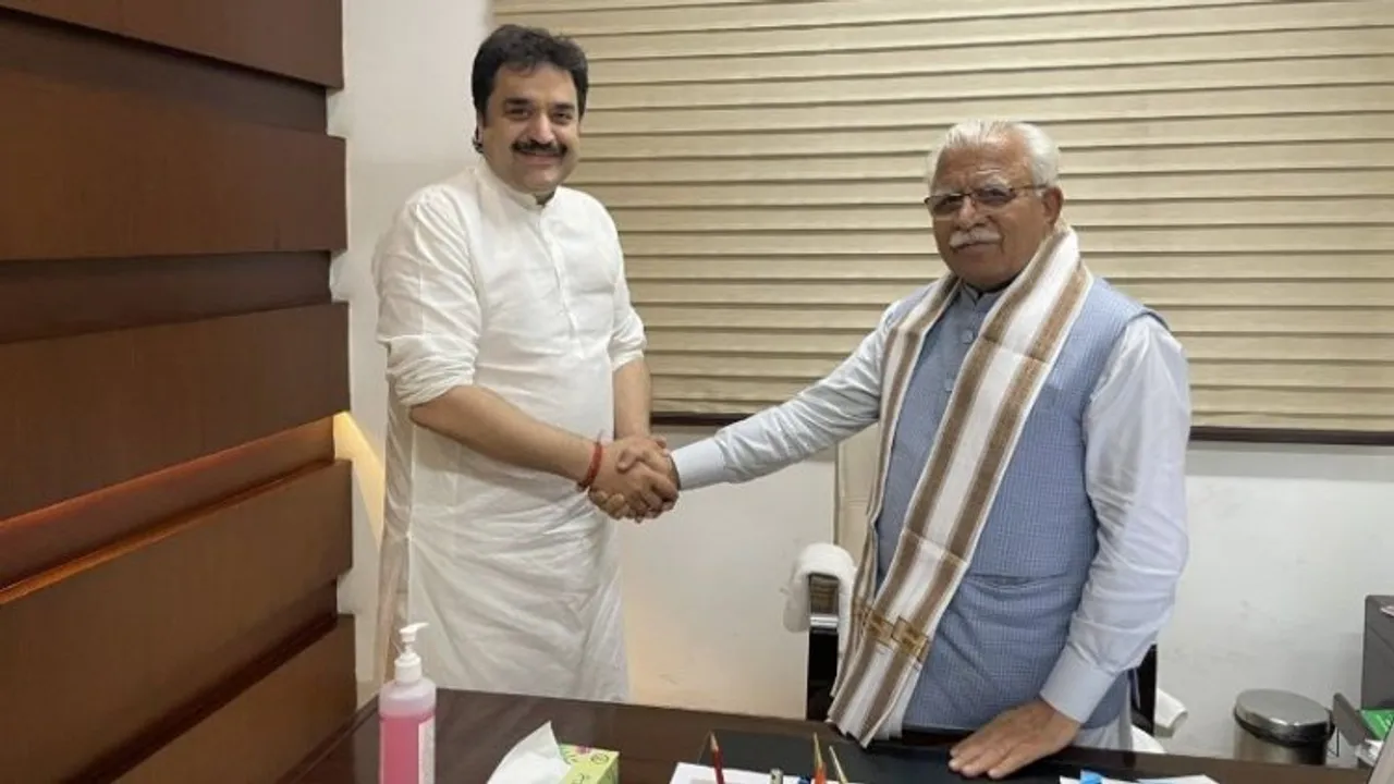 Kuldeep Bishnoi with Chief Minister Manoharlal Khattar