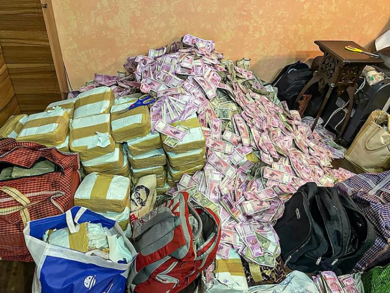 Gold, Rs 28 crore in cash found at another apartment linked to Bengal minister Partha Chatterjee