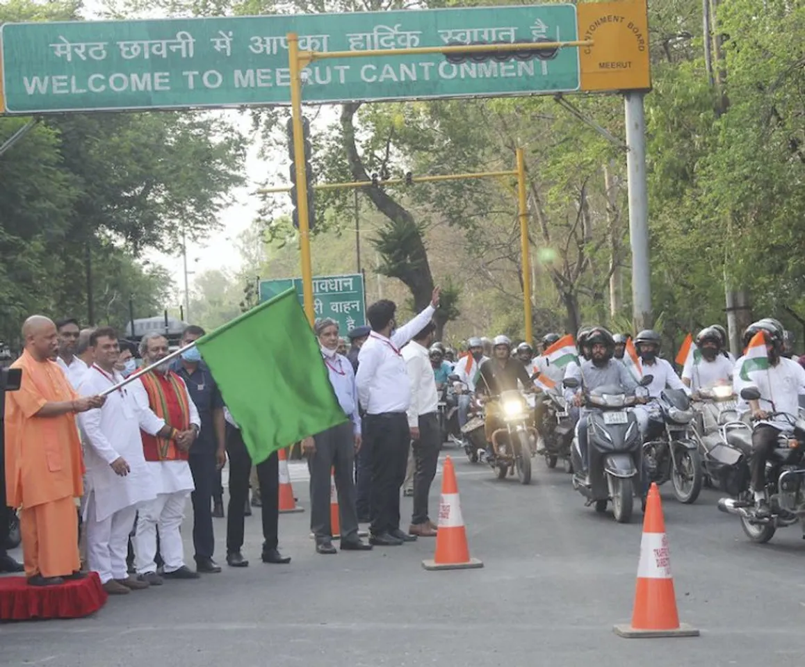 Yogi Adityanath flags off the Kranti Yatra on the occasion of Kranti Diwas in Meerut