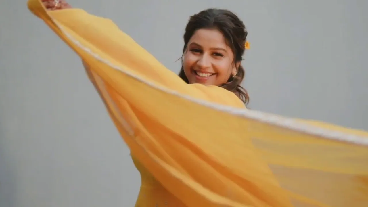 Anushree (1)