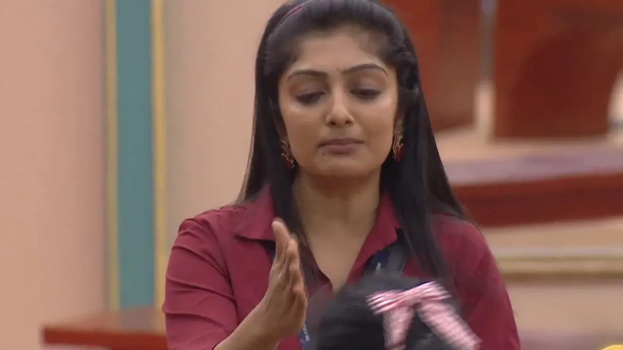 Ashwini Gowda and Kavya Shiava