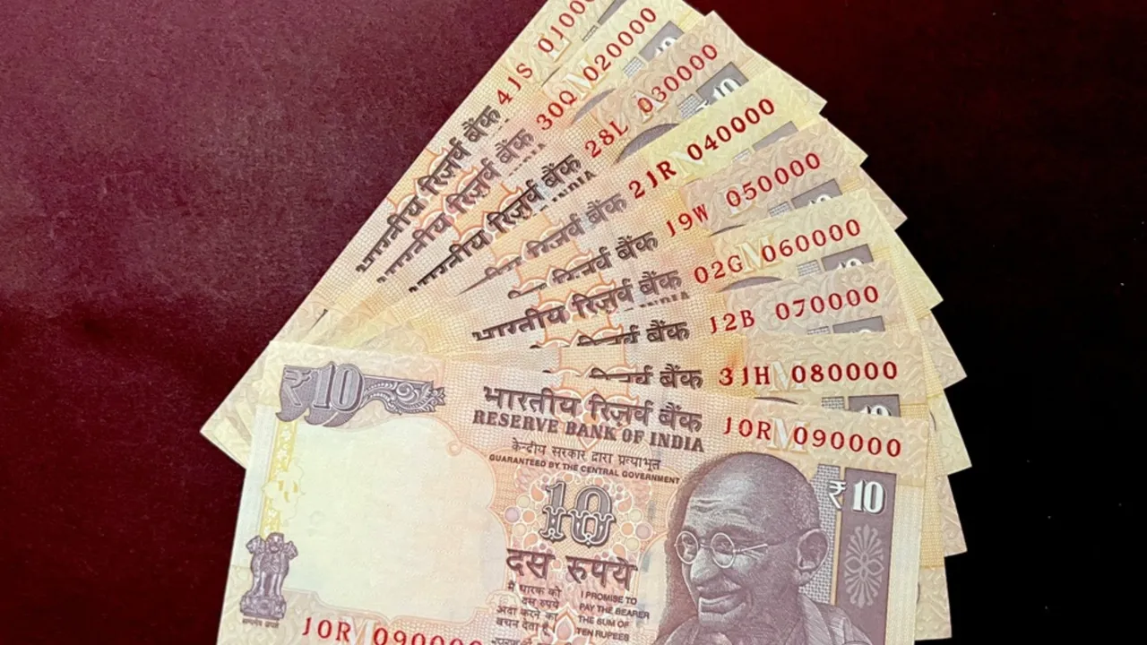 10 Rupee notes