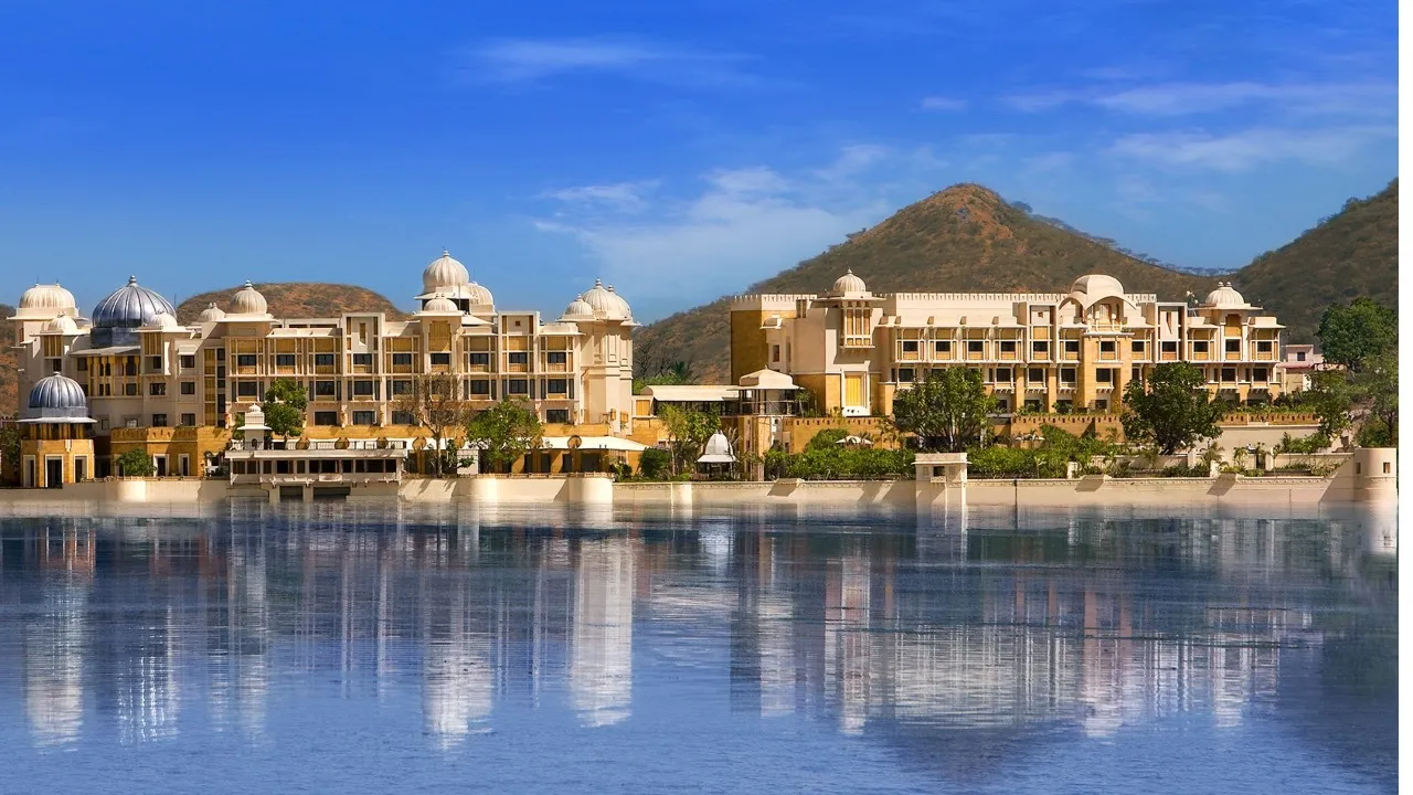 Udaipura leela palace hotel fined by consumer court (1)