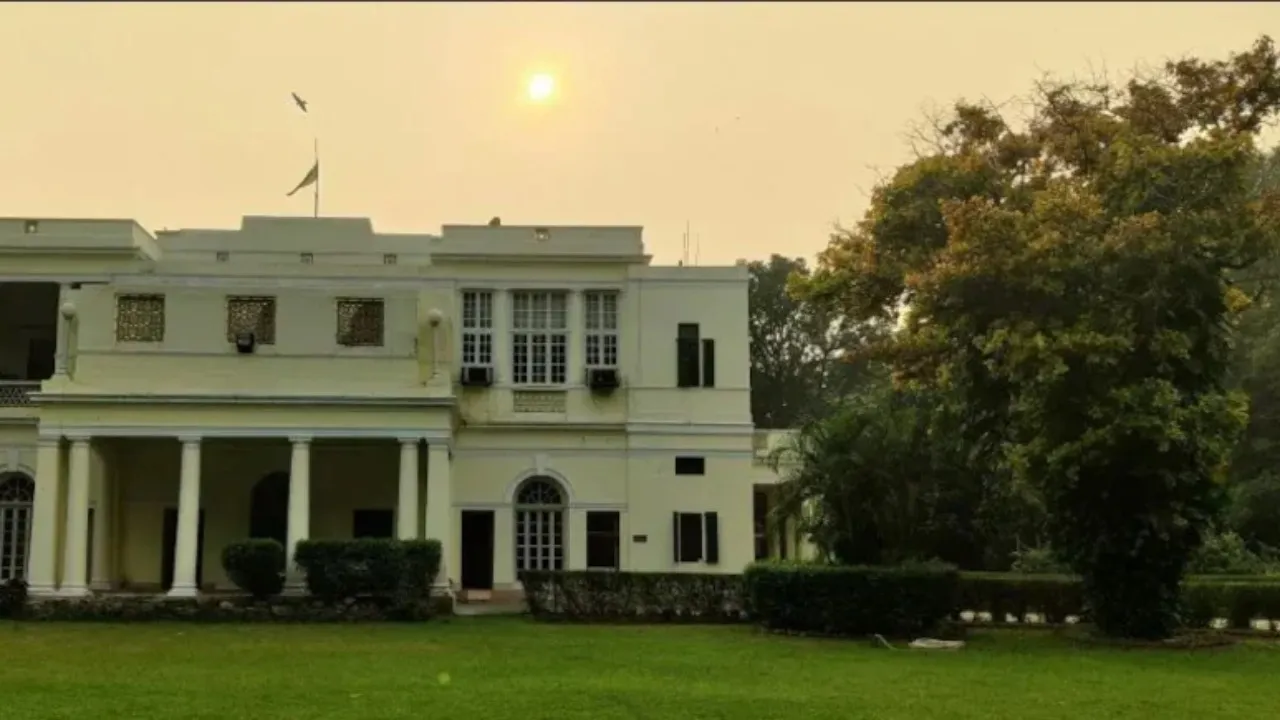 delhi bungalow for sale for one thousands crore