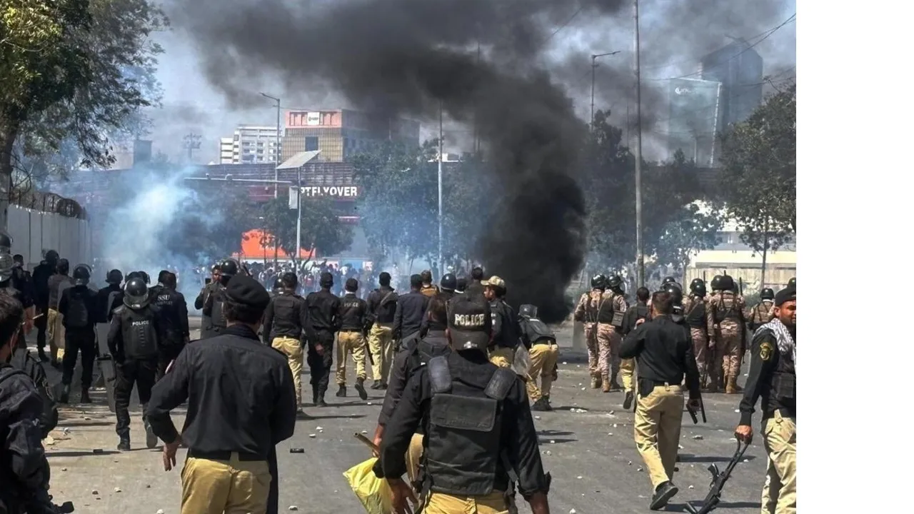 protest in pak in support of iran