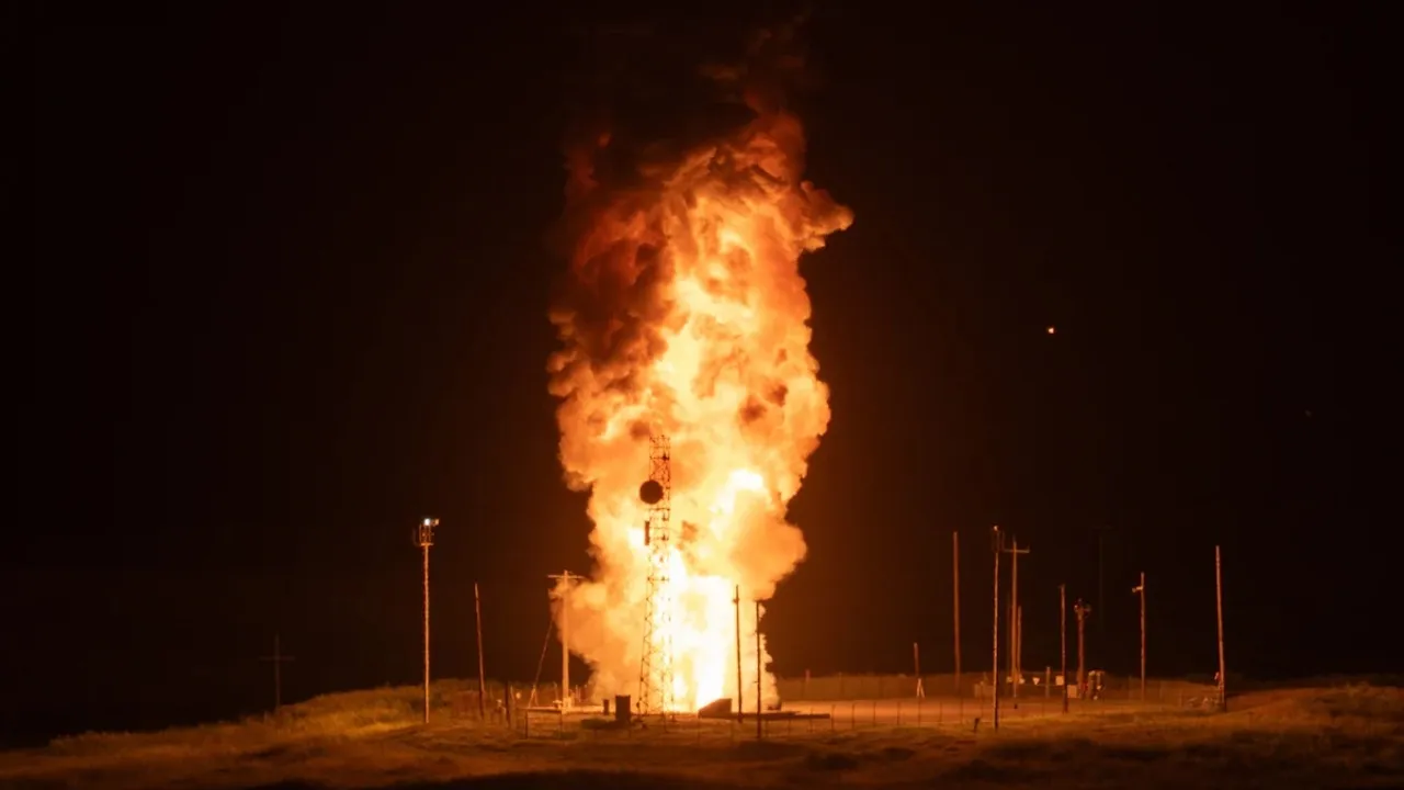 DOOMS DAY MISSILLES TEST (1)