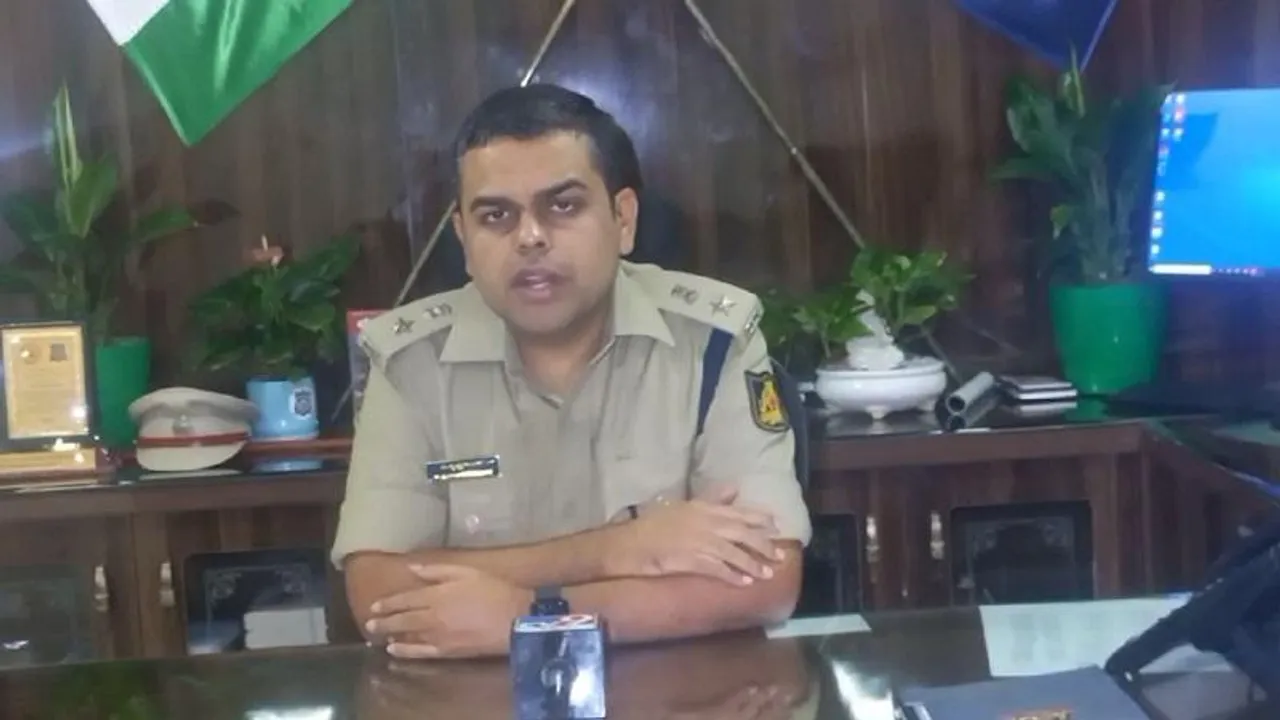 ಮಗಳ ಕಳ್ಳತನಕ್ಕೆ ಸಾಥ್​ ಕೊಟ್ಟ ಗ್ರೇಟ್​ ತಾಯಿ; ವೃದ್ದೆಗೆ ಕೋಟಿ ಕೋಟಿ ವಂಚಿಸಿ ಸಿಕ್ಕಿಬಿದ್ರು!