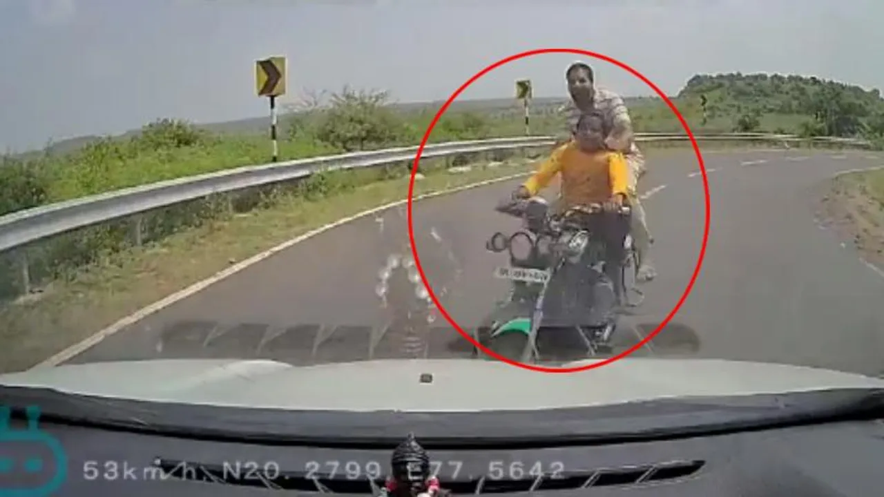 ಬೈಕ್​ ಮತ್ತು ಕಾರು ಮುಖಾಮುಖಿ ಡಿಕ್ಕಿ; ಮೂವರ ಸ್ಥಿತಿ ಚಿಂತಾಜನಕ