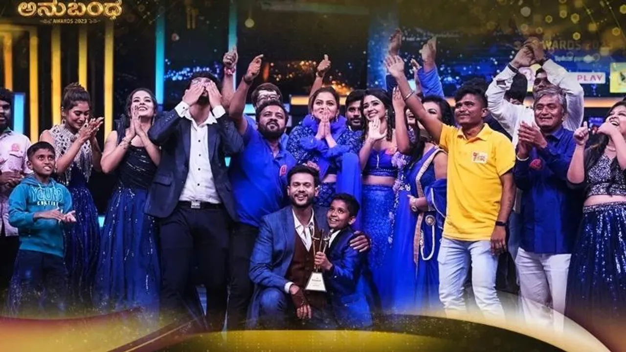 ಲೇಟಾಗಿ ಬಂದ್ರೂ ಲೇಟೆಸ್ಟ್​ ಆಗಿ 7 ಅವಾರ್ಡ್​​​ ಬಾಚಿಕೊಂಡ ‘ರಾಮಾಚಾರಿ’ ಸೀರೀಯಲ್​​!