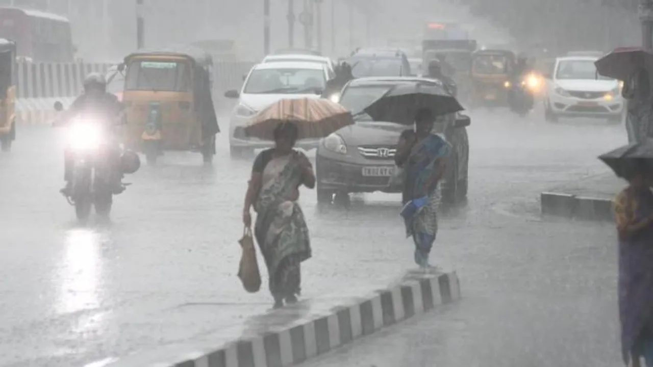 ಧಾರಾಕಾರ ಮಳೆ.. ತಮಿಳುನಾಡು 9 ಜಿಲ್ಲೆಯ ಜನರಿಗೆ ಹವಮಾನ ಇಲಾಖೆಯಿಂದ ಭಾರೀ ಎಚ್ಚರಿಕೆ; ಶಾಲೆಗಳಿಗೆ ರಜೆ