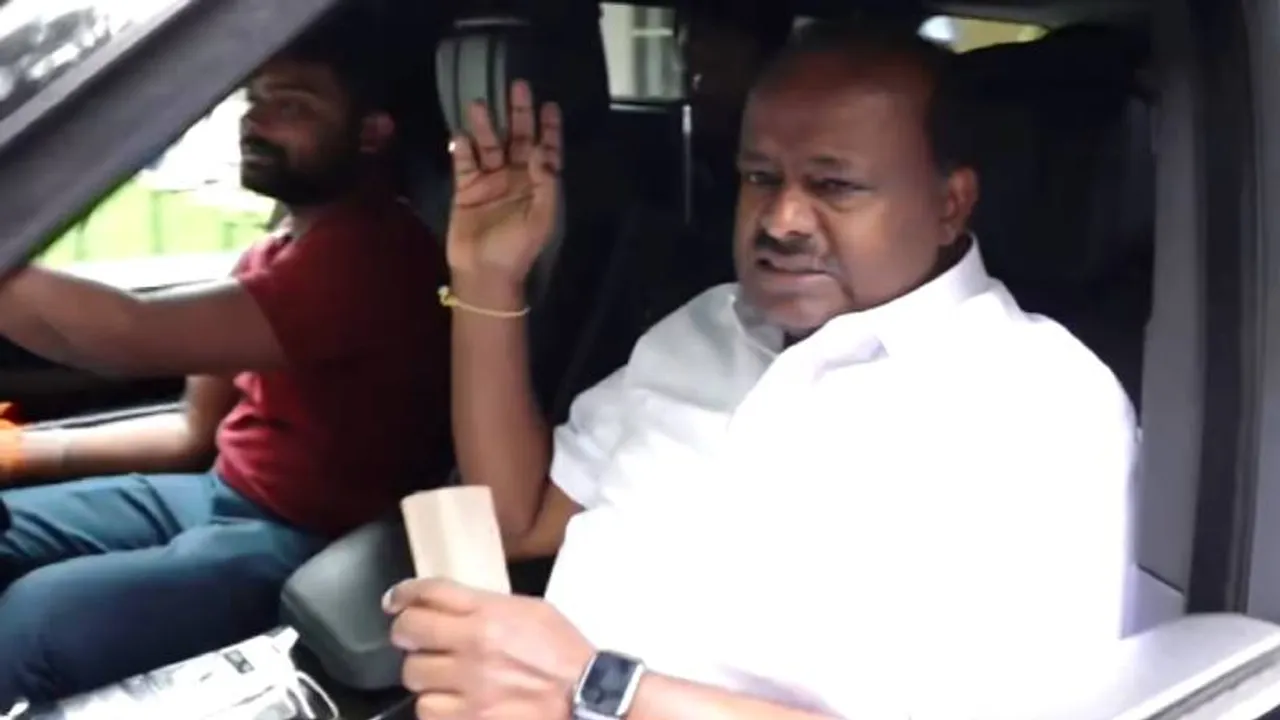 ‘ಕರೆಂಟ್ ಕಳ್ಳತನ ಮಾಡೋ ದರಿದ್ರ ನಂಗೆ ಬಂದಿಲ್ಲ’- ಕಾಂಗ್ರೆಸ್ ಮೇಲೆ ಹೆಚ್‌.ಡಿ ಕುಮಾರಸ್ವಾಮಿ ಕೆಂಡಾಮಂಡಲ
