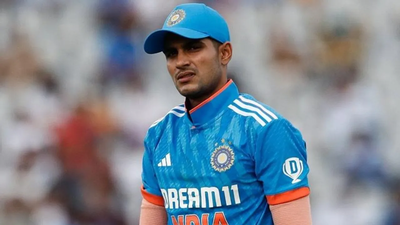 ಬೌಲಿಂಗ್ Ranking​ನಲ್ಲಿ ನಂ.1 ಪಟ್ಟಕ್ಕೇರಿದ ಸಿರಾಜ್.. ಶುಭ್​ಮನ್ ಹೆಸರಲ್ಲೂ ಇದೆ ದಾಖಲೆ.. ಅದೇನದು? ಈ ಸ್ಟೋರಿ ಓದಿ ​