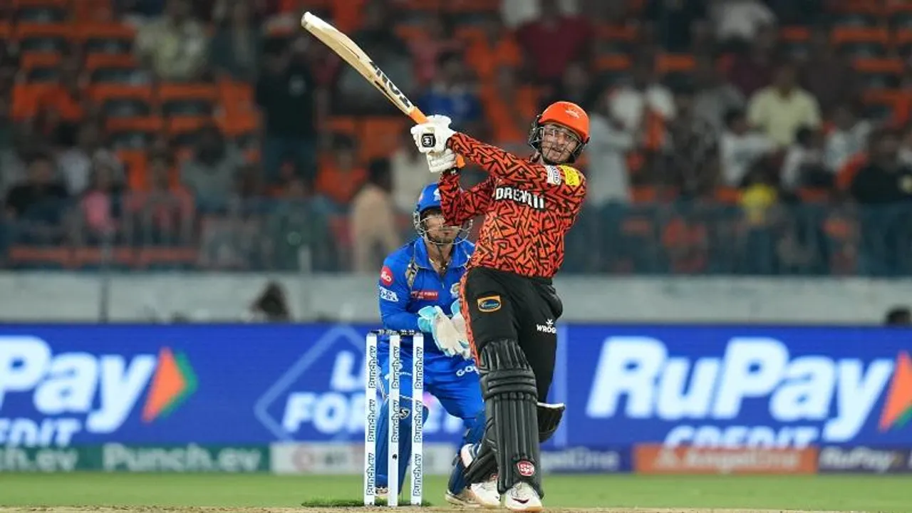 6,6,6,6,6,6,4,4; ಕೇವಲ 16 ಬಾಲ್​ನಲ್ಲಿ 50 ರನ್​ ಚಚ್ಚಿದ ಅಭಿಶೇಕ್​ ಶರ್ಮಾ!