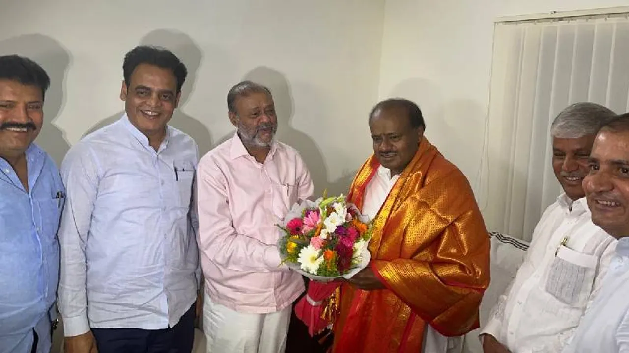 ಮಂಡ್ಯದಲ್ಲಿ ಕಾಂಗ್ರೆಸ್​ಗೆ ಕುಮಾರಸ್ವಾಮಿ ಚೆಕ್​ಮೇಟ್​​.. ಆಪರೇಷನ್‌ಗೇ ರಿವರ್ಸ್ ಆಪರೇಷನ್..!