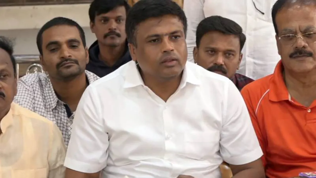 BREAKING: ಮಂಡ್ಯ ಕಾಂಗ್ರೆಸ್ ಶಾಸಕ ಗಣಿಗ ರವಿ ಪೊಲೀಸ್ ವಶ; ಕೋರ್ಟ್ ಖಡಕ್ ಸೂಚನೆ