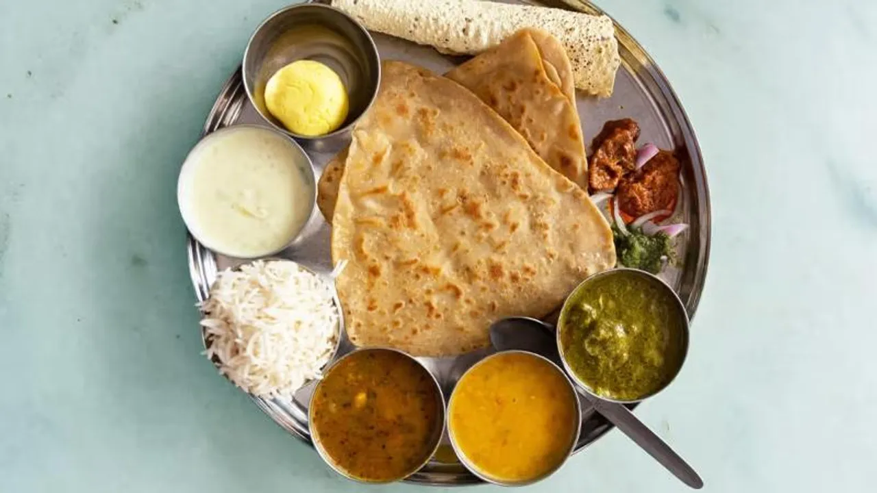 ರಾತ್ರಿ ಎಷ್ಟು ಗಂಟೆಗೆ ಊಟ ಮಾಡಿದ್ರೆ ಒಳ್ಳೆಯದು..? ಒಂದು ಸಣ್ಣ ಅಭ್ಯಾಸ, ದೊಡ್ಡ ಪ್ರಯೋಜನ..!