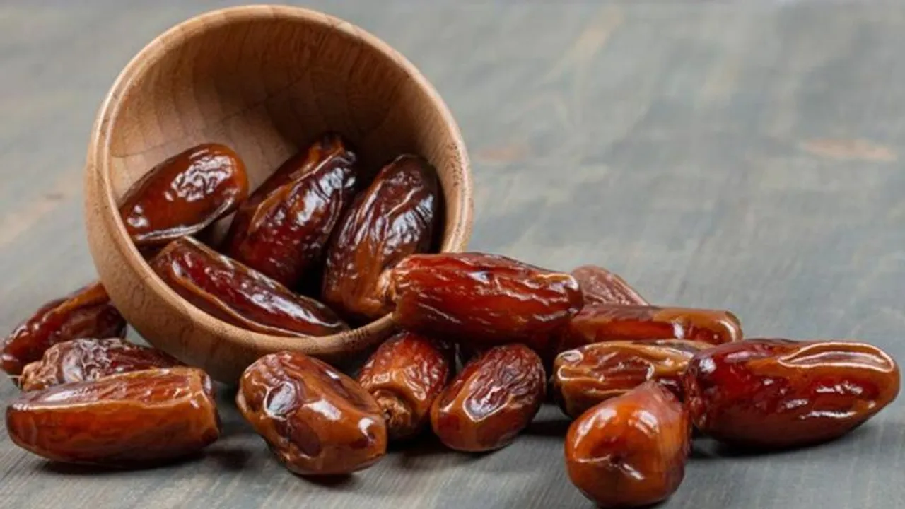 ಊಟ ಬಿಟ್ಟು ದಿನಕ್ಕೆ ಒಬ್ಬೊಬ್ರು ಒಂದೊಂದು ಖರ್ಜೂರ ತಿನ್ನುತ್ತಿದ್ದ ಫ್ಯಾಮಿಲಿ​; ಇಬ್ಬರು ಸಹೋದರರು ಸಾವು