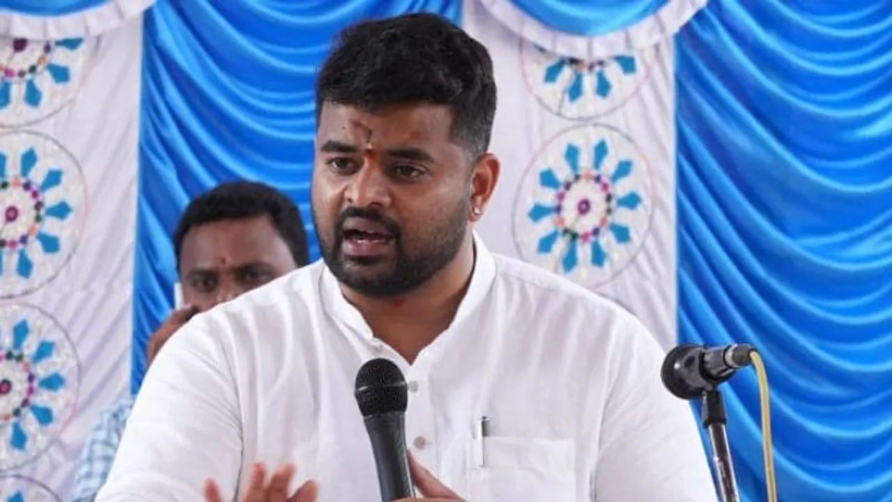 ಪ್ರಜ್ವಲ್‌ ಮೇಲೆ ಹದ್ದಿನ ಕಣ್ಣು, ಲೊಕೇಶನ್ ಪತ್ತೆಹಚ್ಚಿದ SIT; ಇಂದು ವಶಕ್ಕೆ ಪಡೆಯಲು ಸಿದ್ಧತೆ