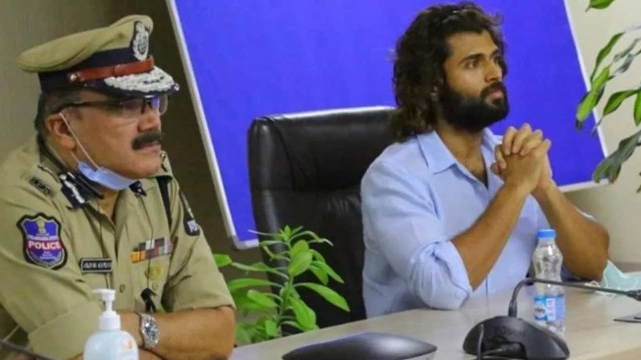 ವಿಜಯ್ ದೇವರಕೊಂಡ ಟೀಮ್​ನಿಂದ ಸೈಬರ್ ಕ್ರೈಮ್​ಗೆ ಕಂಪ್ಲೇಟ್.. ಕಾರಣ?