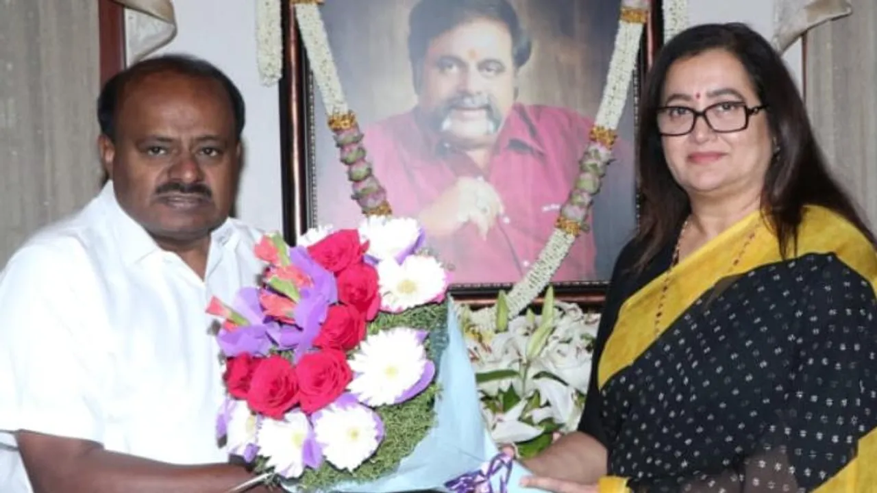 ವೋಟಿಂಗ್​​ ಮುಗಿಯುತ್ತಿದ್ದಂತೆ ಹೆಚ್​​​ಡಿಕೆ, ಸುಮಲತಾ ಮಧ್ಯೆ ಜಗಳ; ಮಂಡ್ಯ ರಾಜಕೀಯಕ್ಕೆ ಟ್ವಿಸ್ಟ್​​!