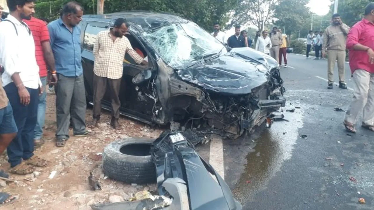 Accident: ಕಾರು, ಸ್ಕೂಟಿ ನಡುವೆ ಭೀಕರ ರಸ್ತೆ ಅಪಘಾತ.. ಮಹಿಳೆ ಸಾವು