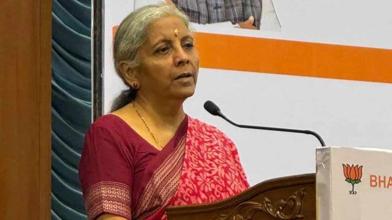 ಮಿಡ್ಲ್‌ ಕ್ಲಾಸ್‌ ಕಷ್ಟ ನಿಮ್ಗೆ ಗೊತ್ತಾ? ಪ್ರಶ್ನೆ ಕೇಳಿದ ನಾಗರಿಕ ರಾಕ್‌.. ನಿರ್ಮಲಾ ಸೀತಾರಾಮನ್ ಫುಲ್ ಶಾಕ್‌!
