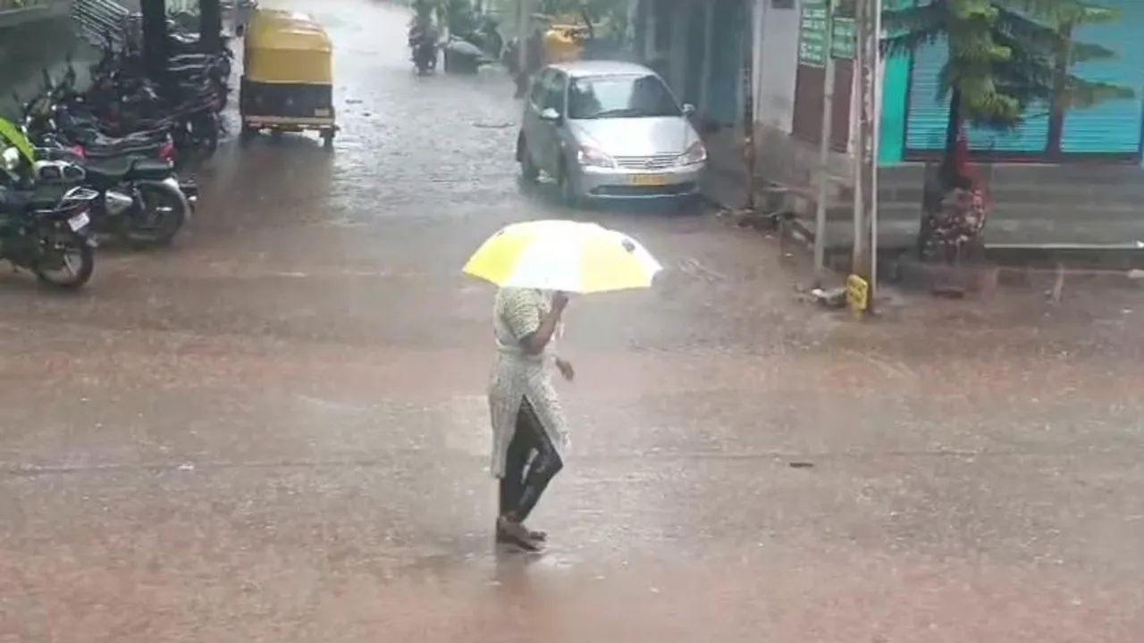 ರಾಜ್ಯದಲ್ಲಿ ಮುಂದಿನ 3 ದಿನ ಧಾರಾಕಾರ ಮಳೆ.. ಯಾವ್ಯಾವ ಜಿಲ್ಲೆಗಳಿಗೆ ಭಾರೀ ಅಲರ್ಟ್?