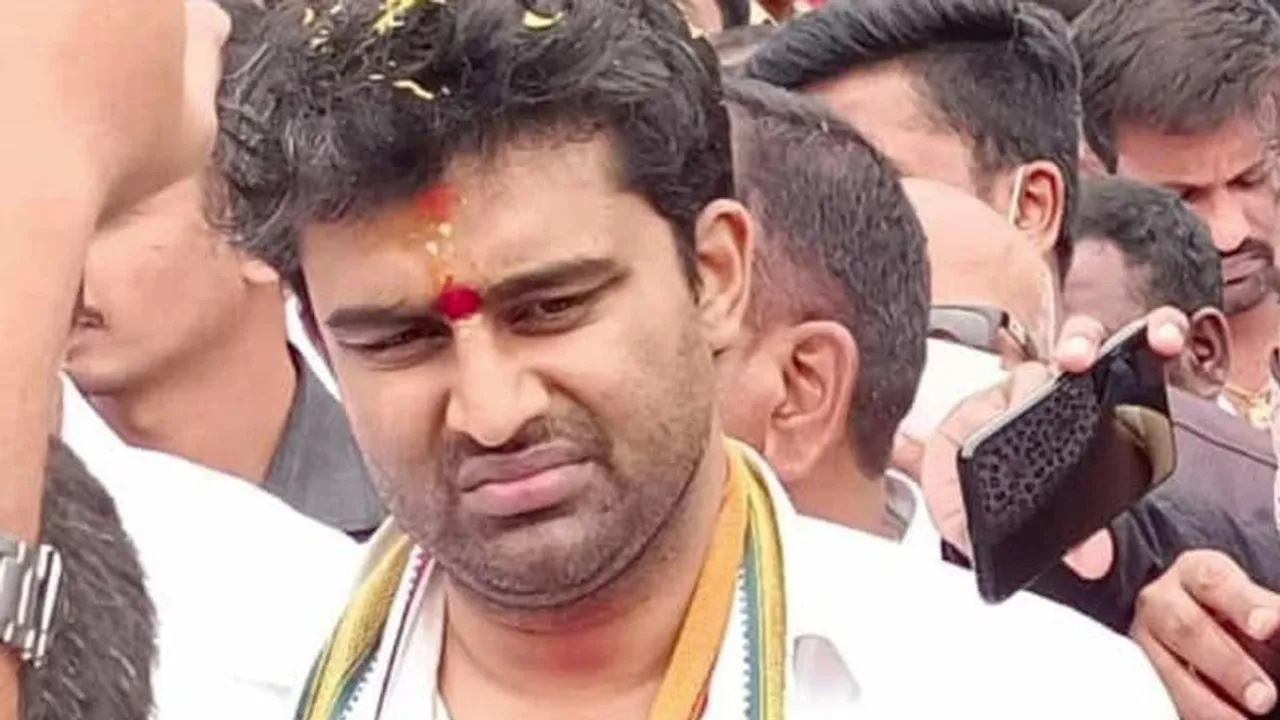 ಹಾಸನದ ಅಸಹಜ ಲೈಂಗಿಕ ದೌರ್ಜನ್ಯ ಪ್ರಕರಣಕ್ಕೆ ಹೊಸ ಟ್ವಿಸ್ಟ್.. ಸೂರಜ್ ರೇವಣ್ಣ ಹೇಳಿದ್ದೇನು?​​