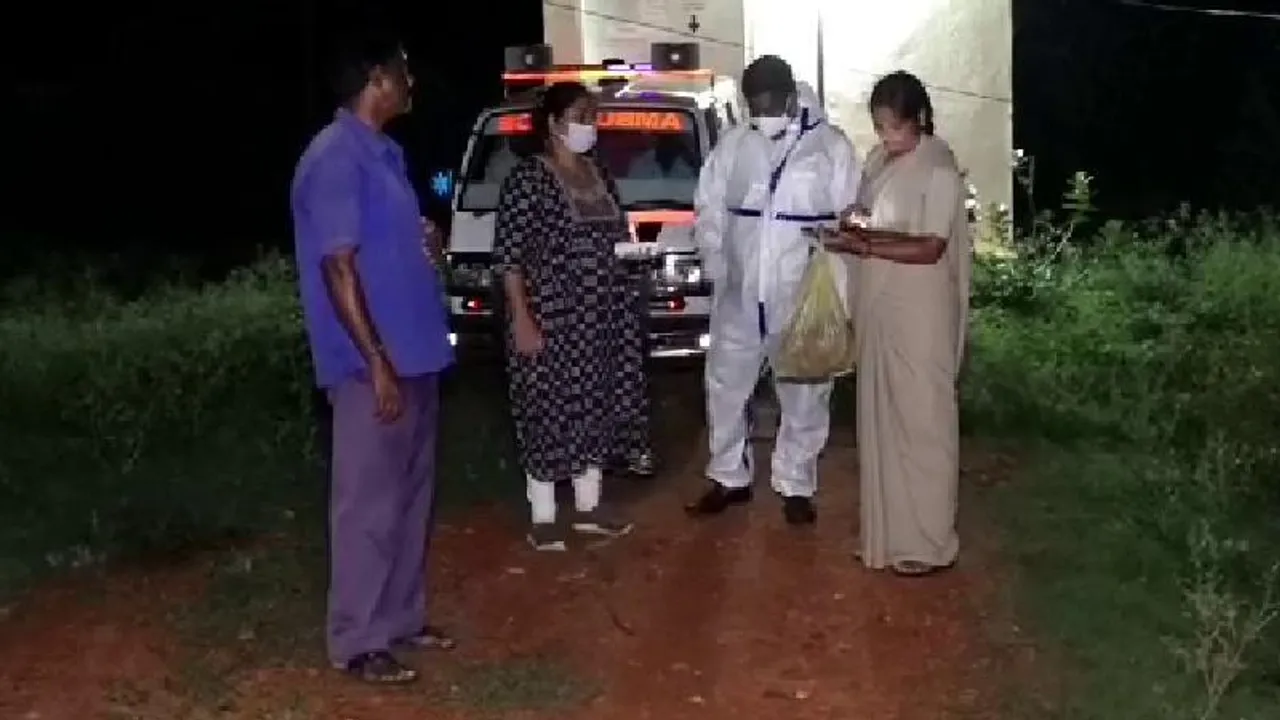 ಮನೆಯಲ್ಲಿ ಆತ್ಮಹತ್ಯೆ ಮಾಡಿಕೊಂಡ 8ನೇ ತರಗತಿ ವಿದ್ಯಾರ್ಥಿನಿ.. ಹಲವು ಅನುಮಾನ