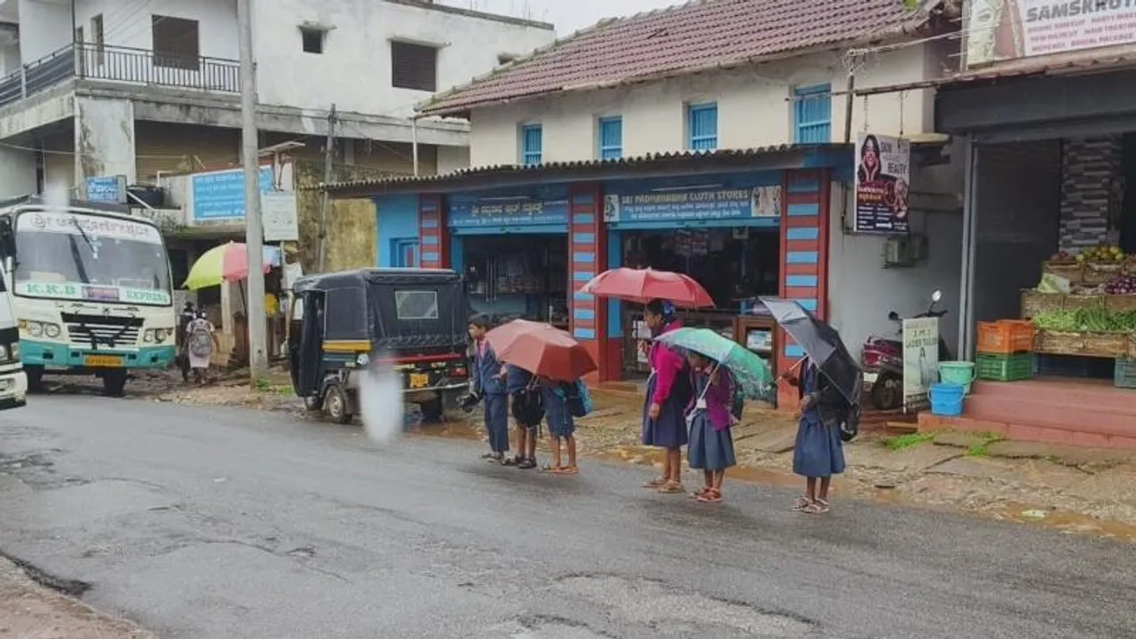 ಭಾರೀ ಮಳೆ.. ರಾಜ್ಯದ ಈ ಭಾಗದ ಶಾಲೆಗಳಿಗೆ ರಜೆ ಘೋಷಣೆ