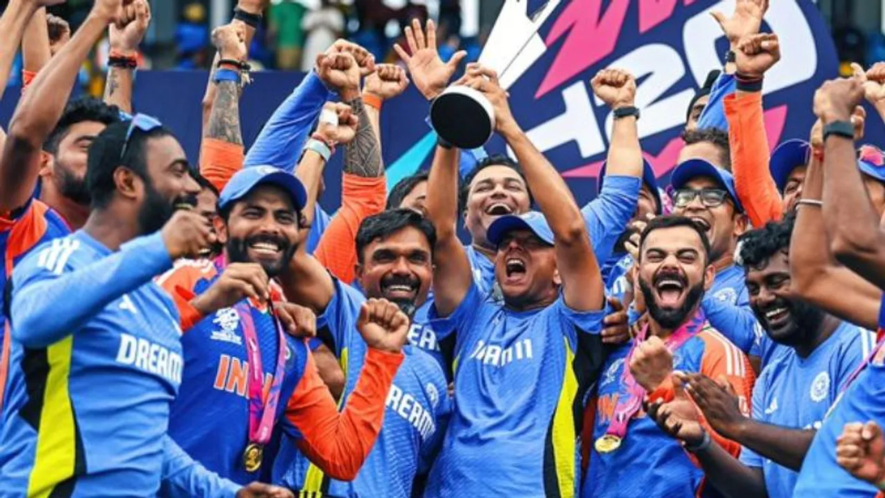 ಅಬ್ಬಬ್ಬಾ! ವಿಶ್ವಕಪ್​ ಗೆದ್ದ ಟೀಮ್​ ಇಂಡಿಯಾ ಆಟಗಾರರಿಗೆ ಸಿಕ್ಕ ಹಣ ಎಷ್ಟು? ಕೇಳಿದ್ರೆ ಶಾಕ್​ ಆಗ್ತೀರಾ!